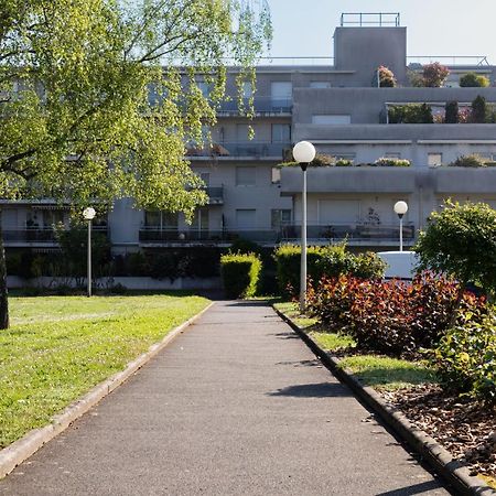 The Green Home - Quiet And Fully Equipped High-End Studio With Parking Courcouronnes 외부 사진