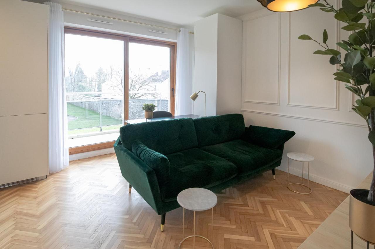 The Green Home - Quiet And Fully Equipped High-End Studio With Parking Courcouronnes 외부 사진