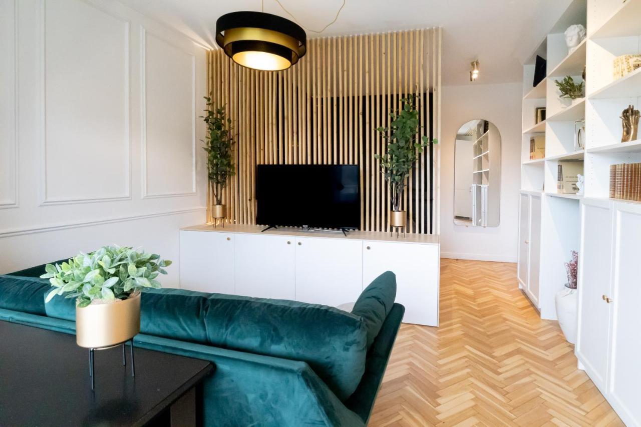 The Green Home - Quiet And Fully Equipped High-End Studio With Parking Courcouronnes 외부 사진